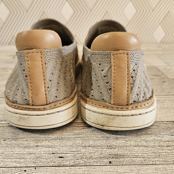 UGG Sammy Wavy Sneaker Slip-On Loafers Knit Upper Glittery Sparkle Size 6 - Picture 5 of 9